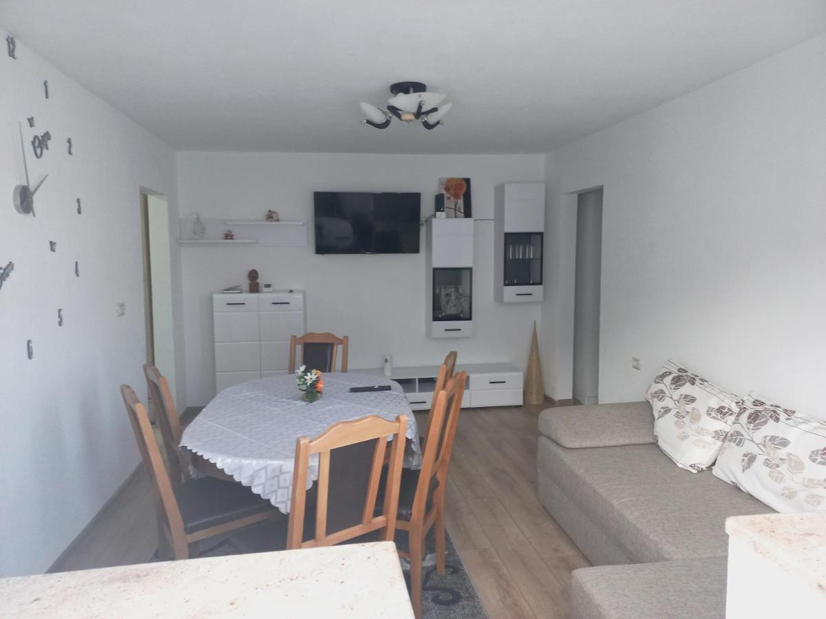 Apartament Bianca Câmpulung Moldovenesc Exteriér fotografie